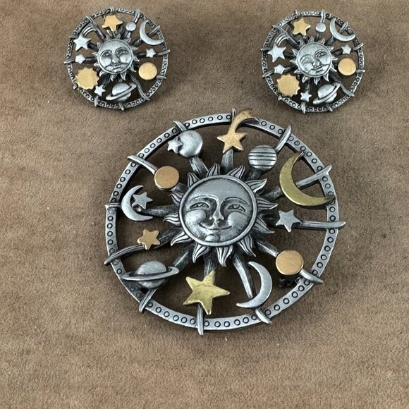 The JJ Jonette Celestial Moon Brooch or Pin accompanied by matching earrings - Picture 3 of 10